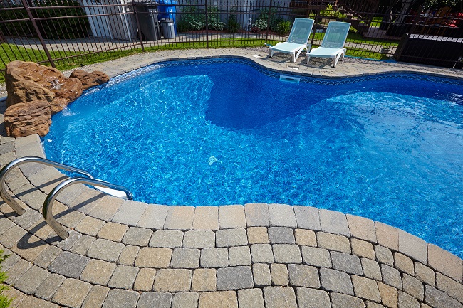 the-benefits-of-professional-pool-leak-detection-services